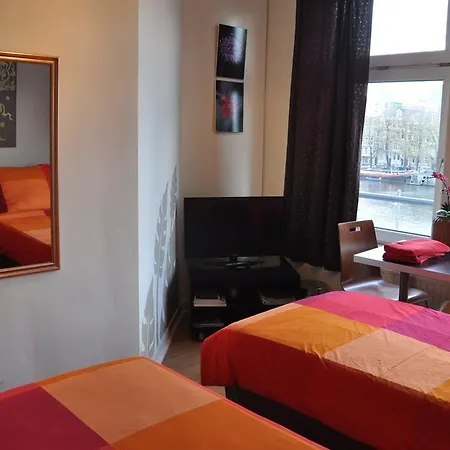 Amstel Riverview Couette-café